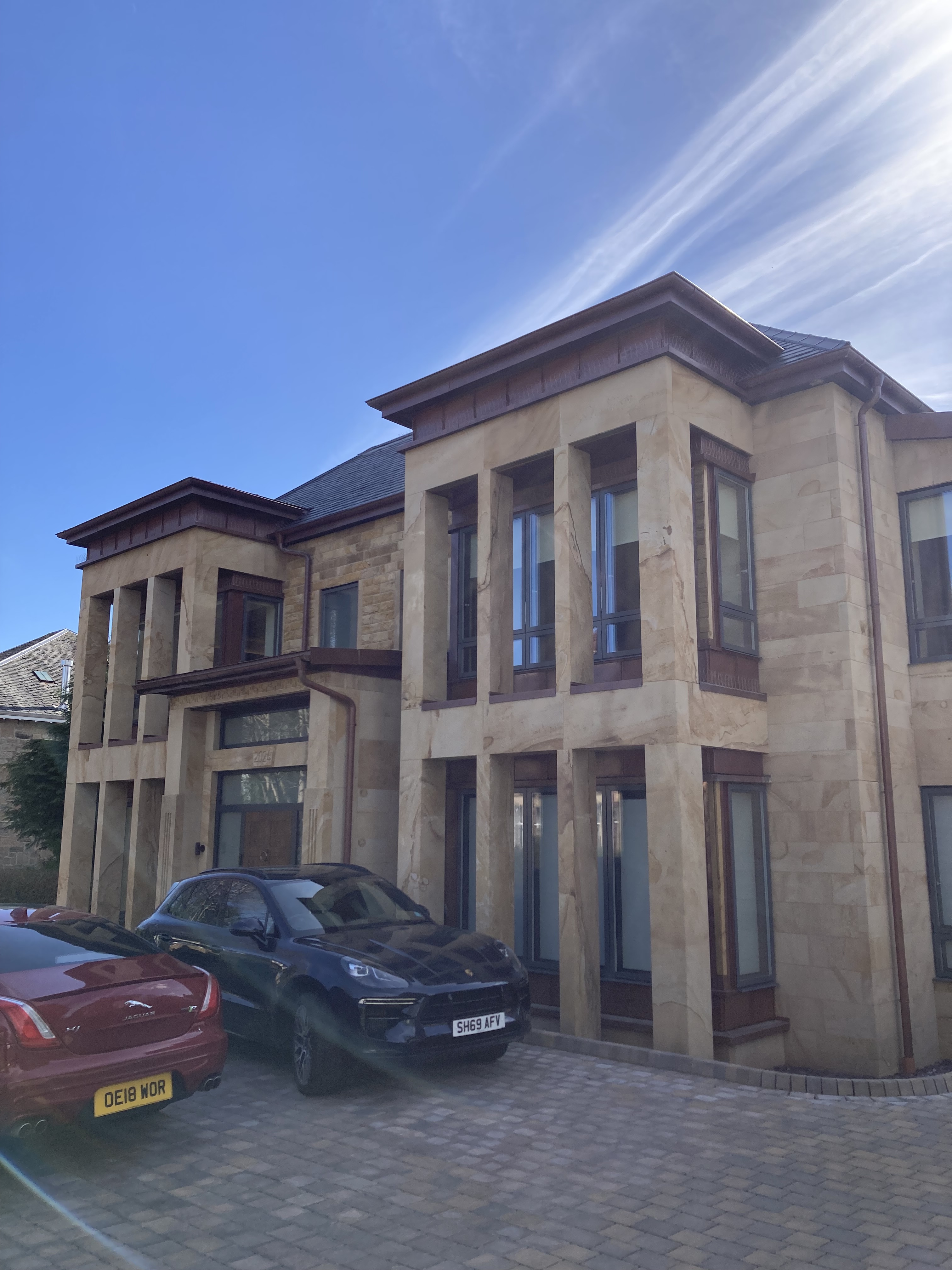 Glasgow House